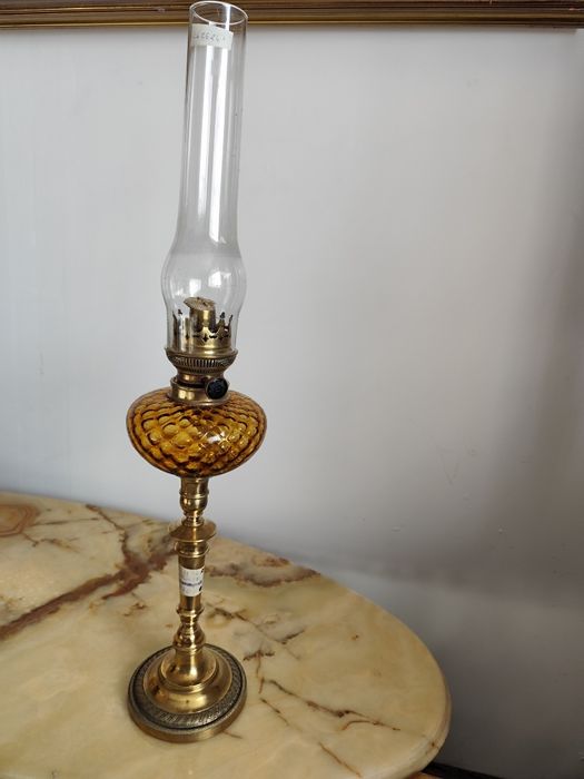 Lampa naftowa pomarańczowy zbiornik