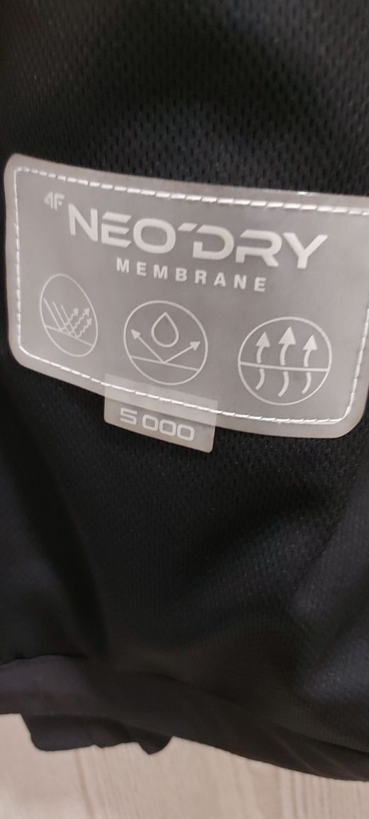 Kurtka softshell 4F  164cm