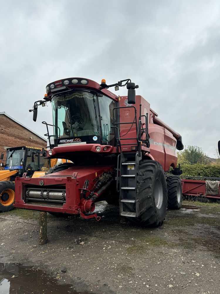 Продам Case 8010