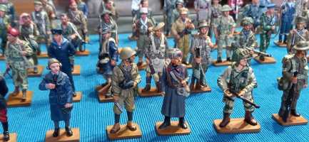 Del prado Kolekcja żołnierzy wojennych 99 figurek
