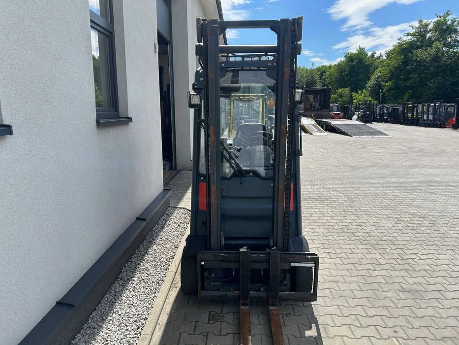Wózek widłowy Linde H14 - 2013 r - 8141 mth