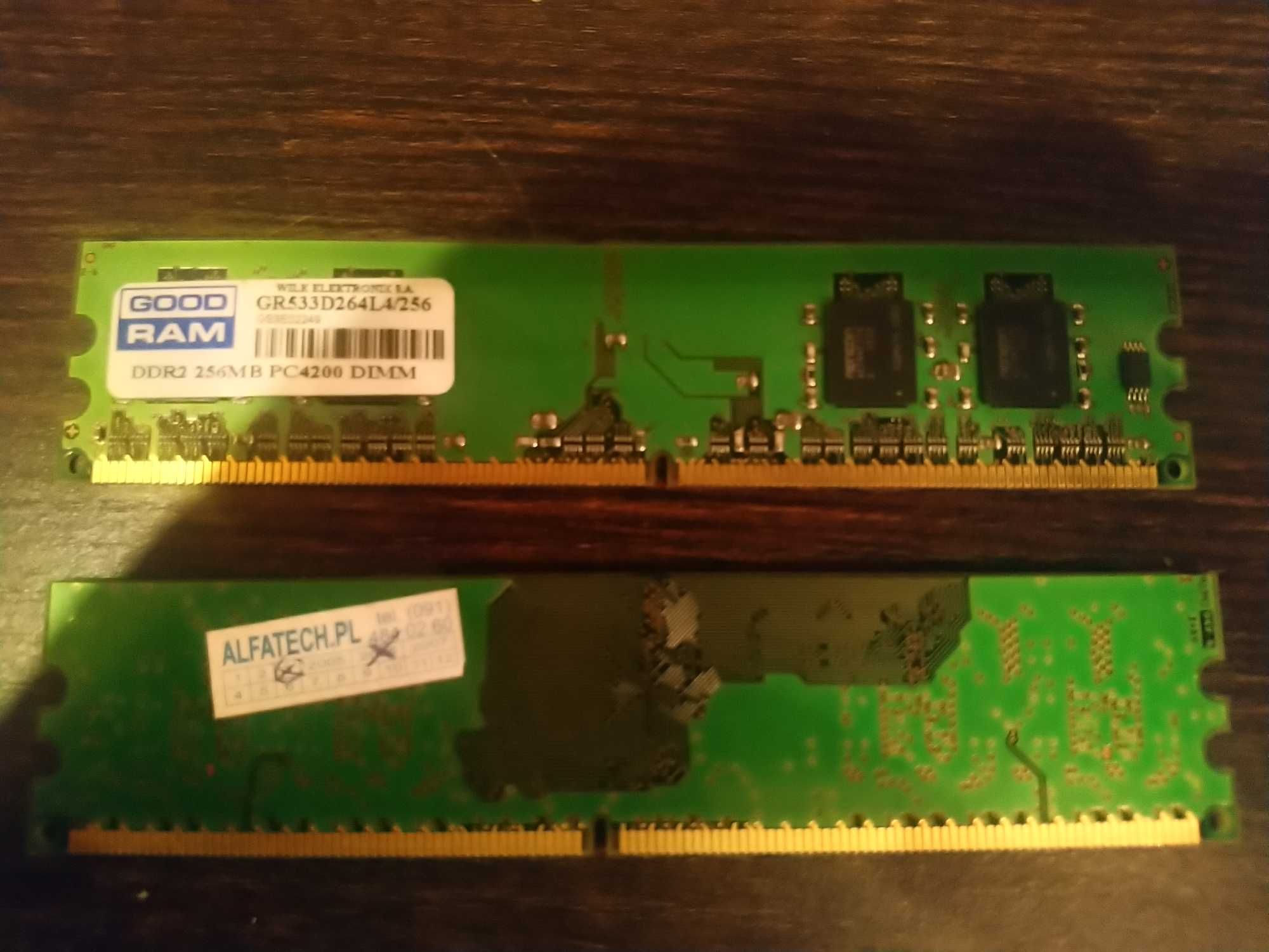 Pamięć RAM GOODRAM DDR2 256MB PC-533 (GR533D264L4/256)