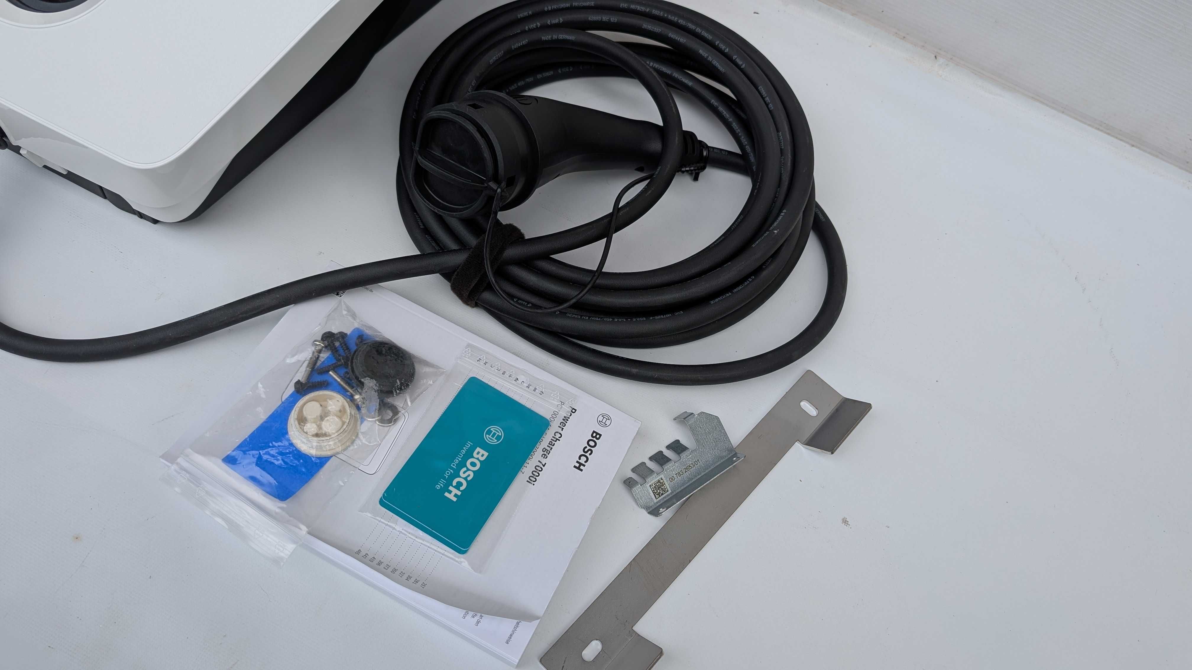 Ładowarka do samochodów Bosch Wallbox 7000i 11kW Typ 2 z WiFi