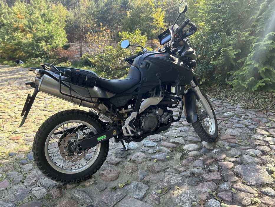 Aprilia Pegaso 650 Trail, XT660 (enduro, adventure)