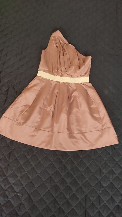 Vestido rosa,seda e algodão, com um ombro único, marca ASOS, 40