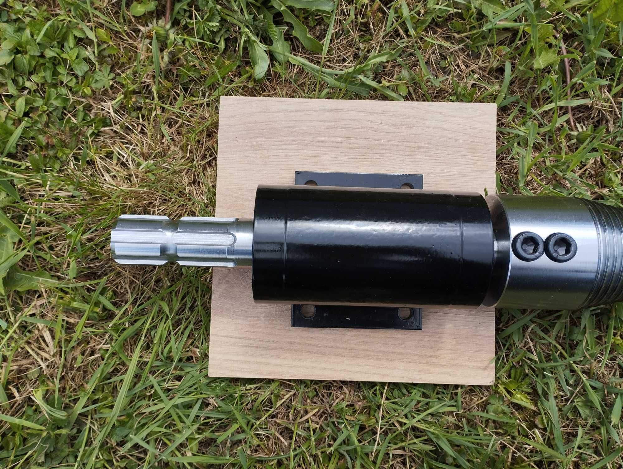 Łuparka świdrowa WOM do ciągnika 80mm / świder do łupania drewna