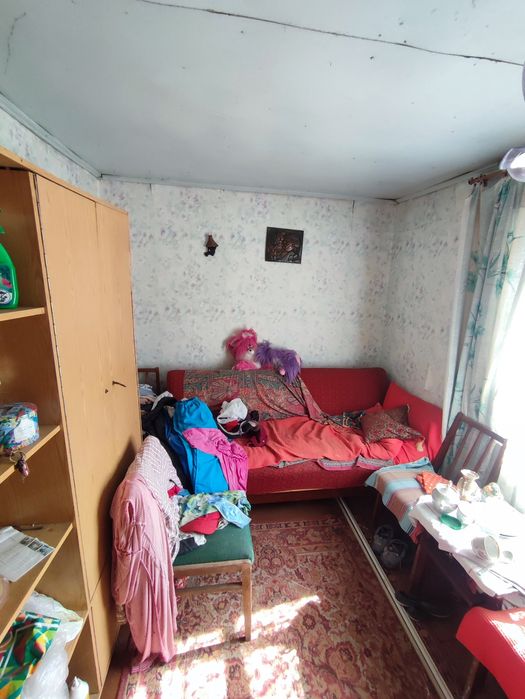 Продаж ділянка та дачний будинок вул.Набережна