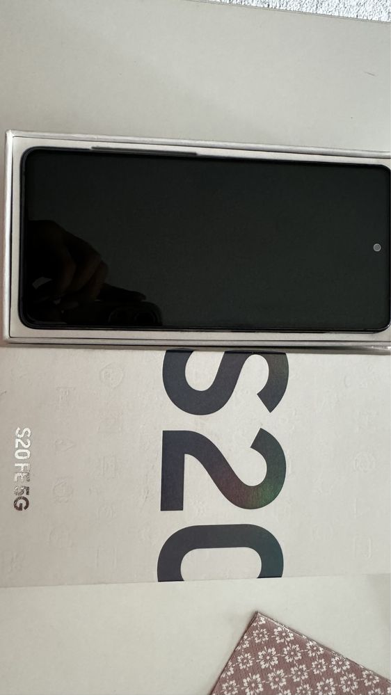 Sprzedam Samsung S20FE5G