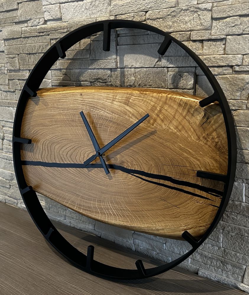 Zegar w stylu loft - dąb z czarną żywicą 50 cm