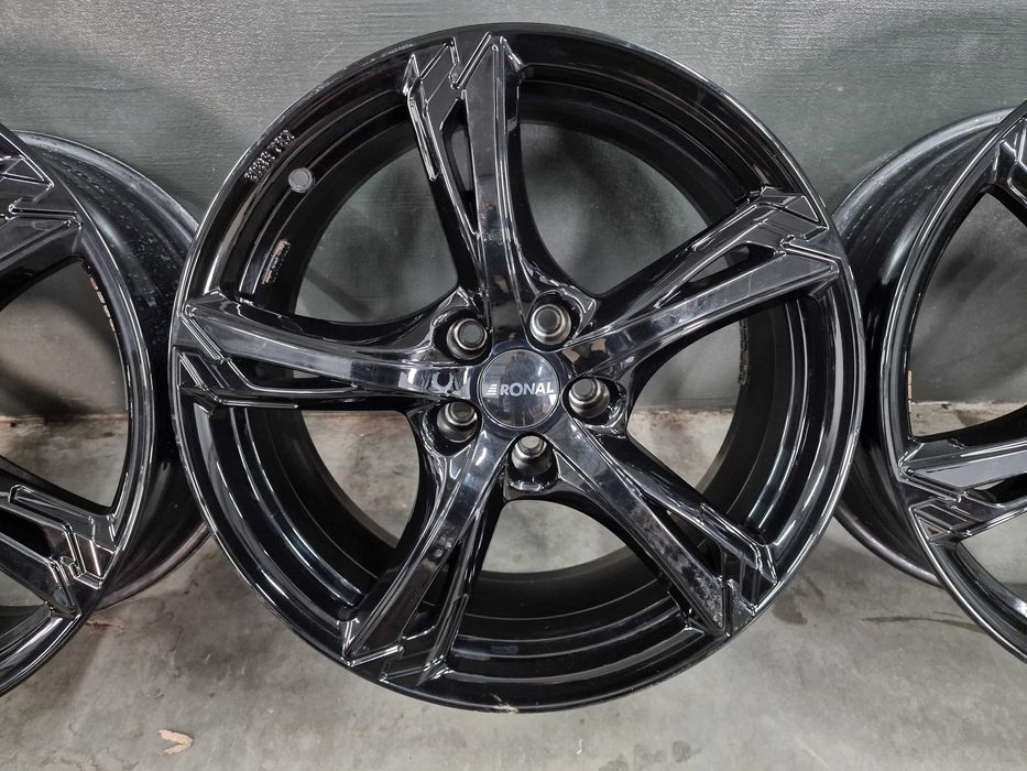 5x112 8Jx19 et35 Alufelgi Felgi Audi A5 A6 Q3 Q5 BMW Volkswagen nr.122