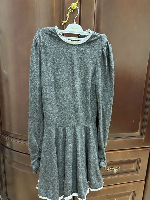 Сіра тепла сукня