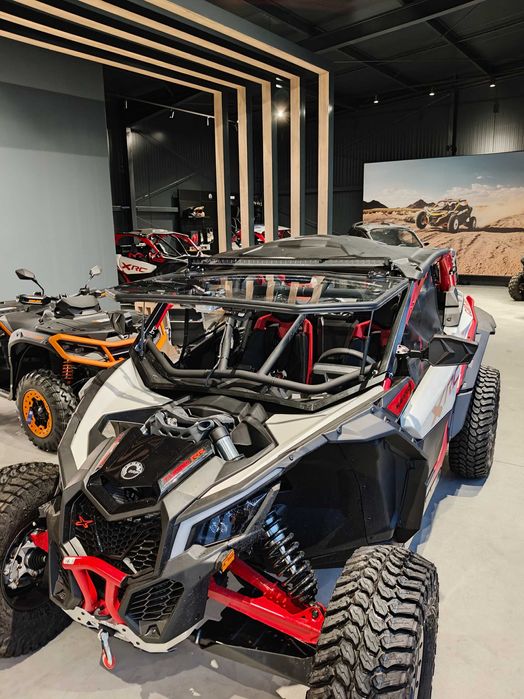 Przednia szyba Maverick X3 uchylana