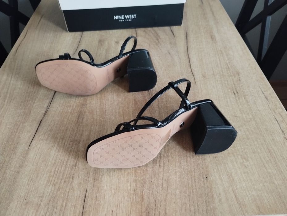 Sandały,  buty czarne na obcasie marki, Nine West, nowe, rozm 37