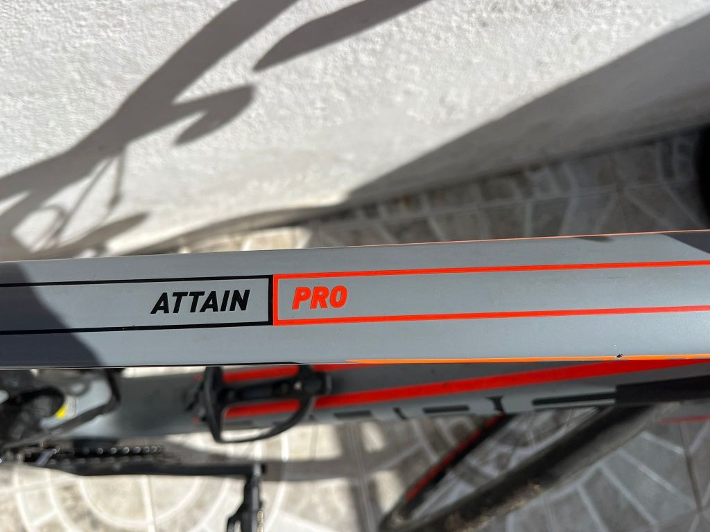 Bicicleta Estrada cube carbono