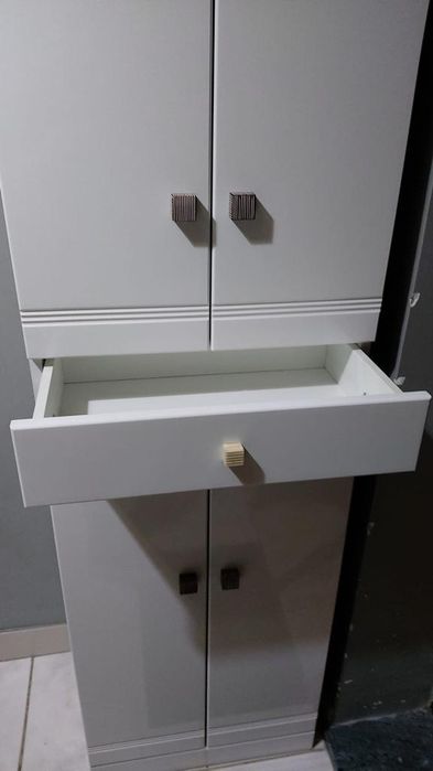 Móvel de WC  em lacado branco