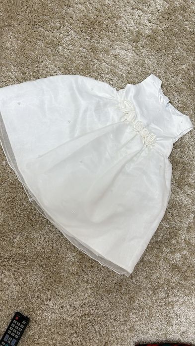 Святкова сукня на дівчинку