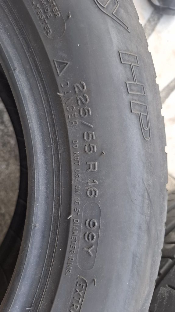 Pneus Michelin 225/55 R16 60%piso