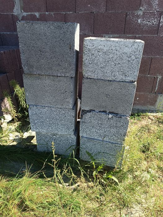 Pustak ścienny czamaninek