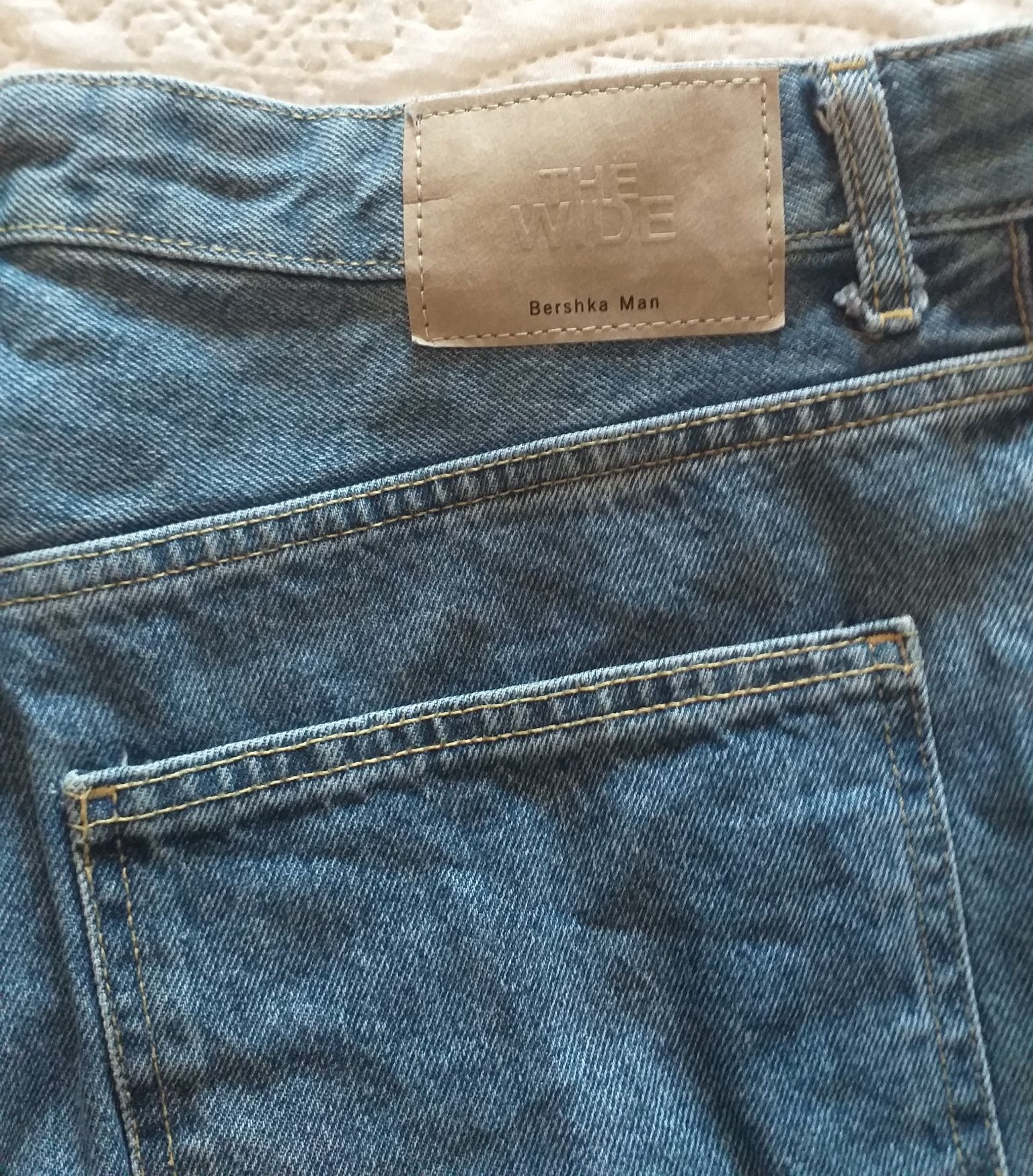 Calça jeans wide leg homem Bershka
Como nova. Usado só 1 vez