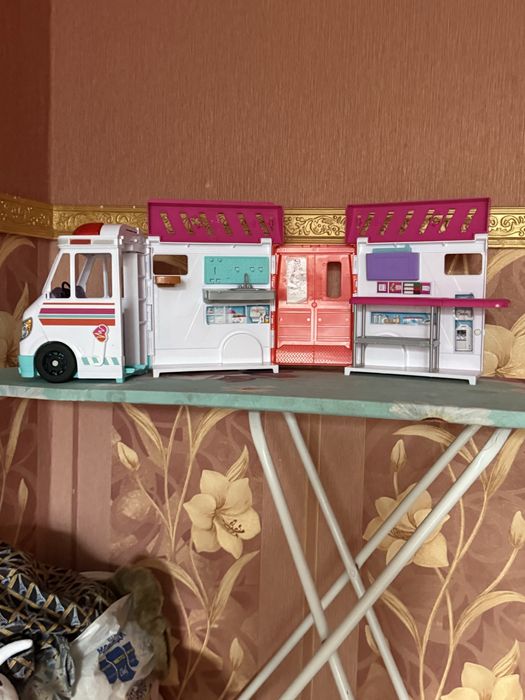 Швидка машина  Барбі оригінал