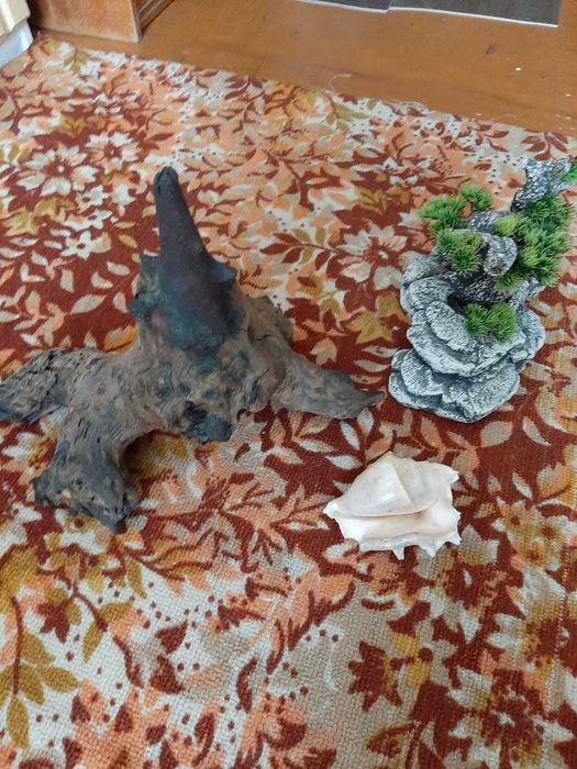 Аквариум для рыбок 200л.