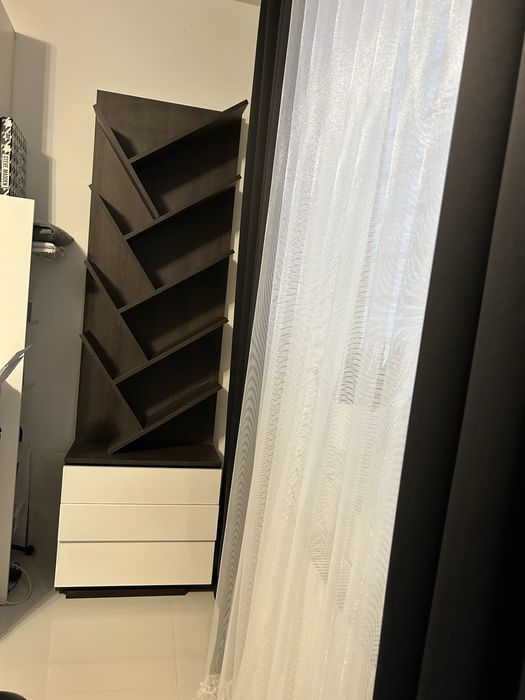 Polka z szufladami kolor wenge i bialy lakier