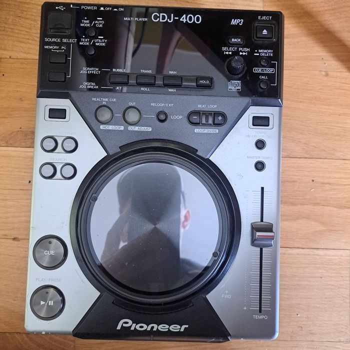 Witam , nam do sprzedania 2 CDJ-400