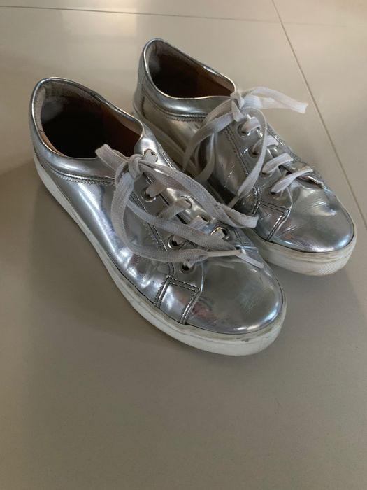 Lustrzane srebrne sneakersy r 36