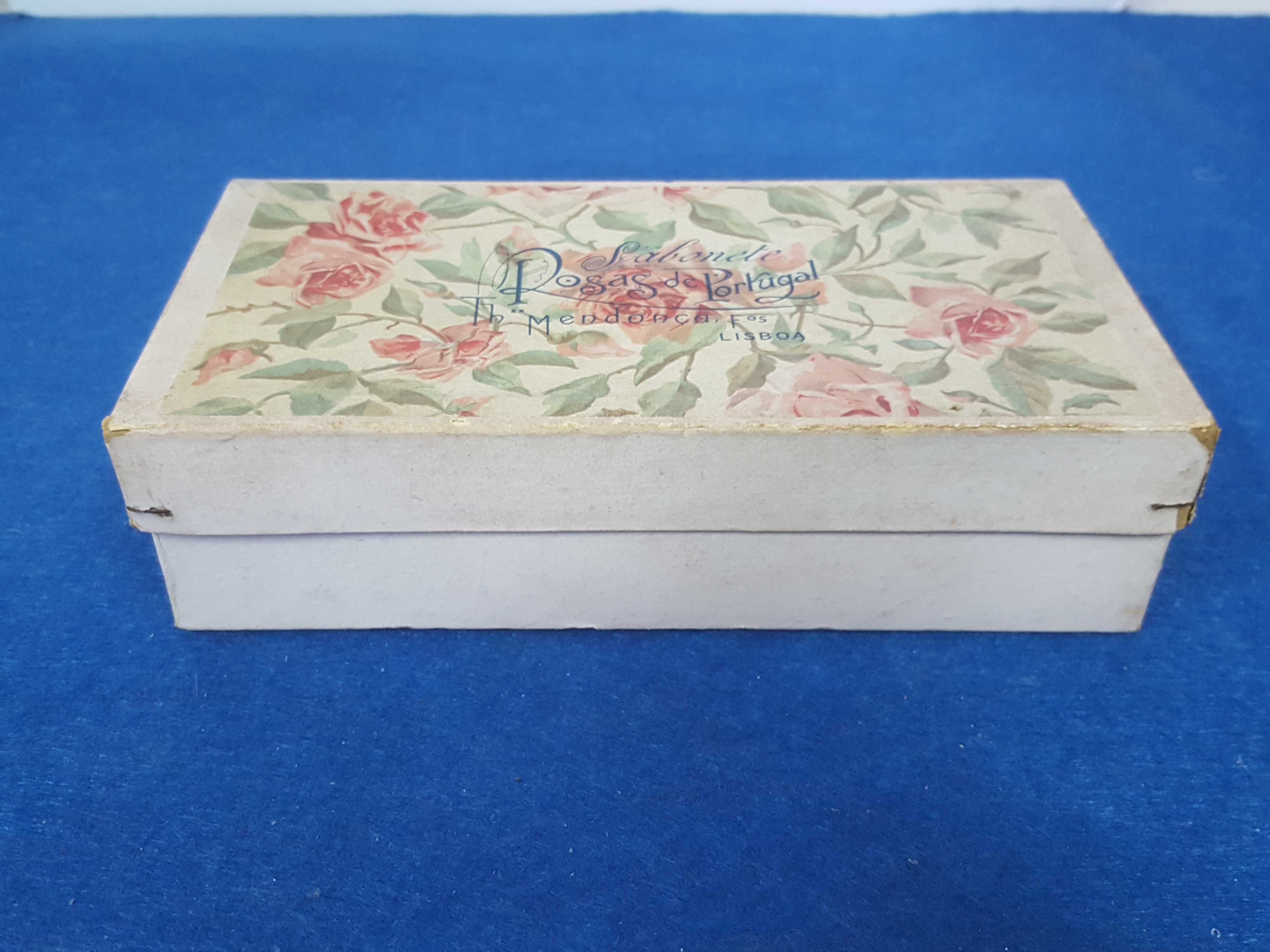 Antiga caixa de cartão alusiva aos " Sabonetes Rosas de Portugal"