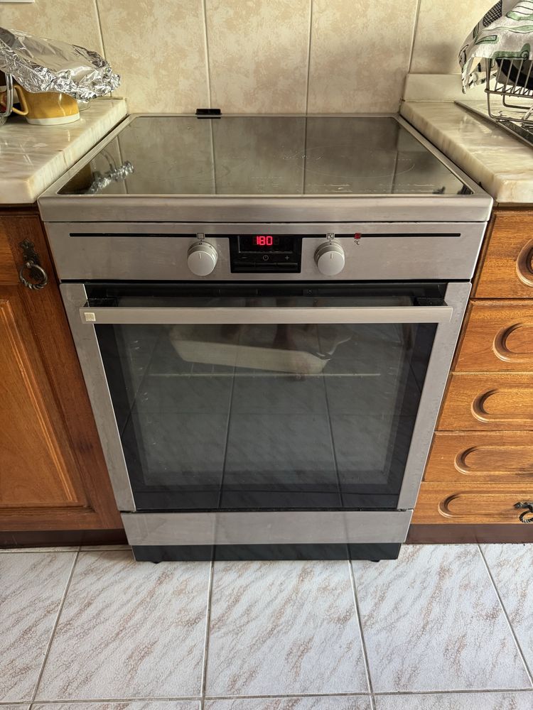 Forno com Placa de Indução ​AEG 47036IU-MN