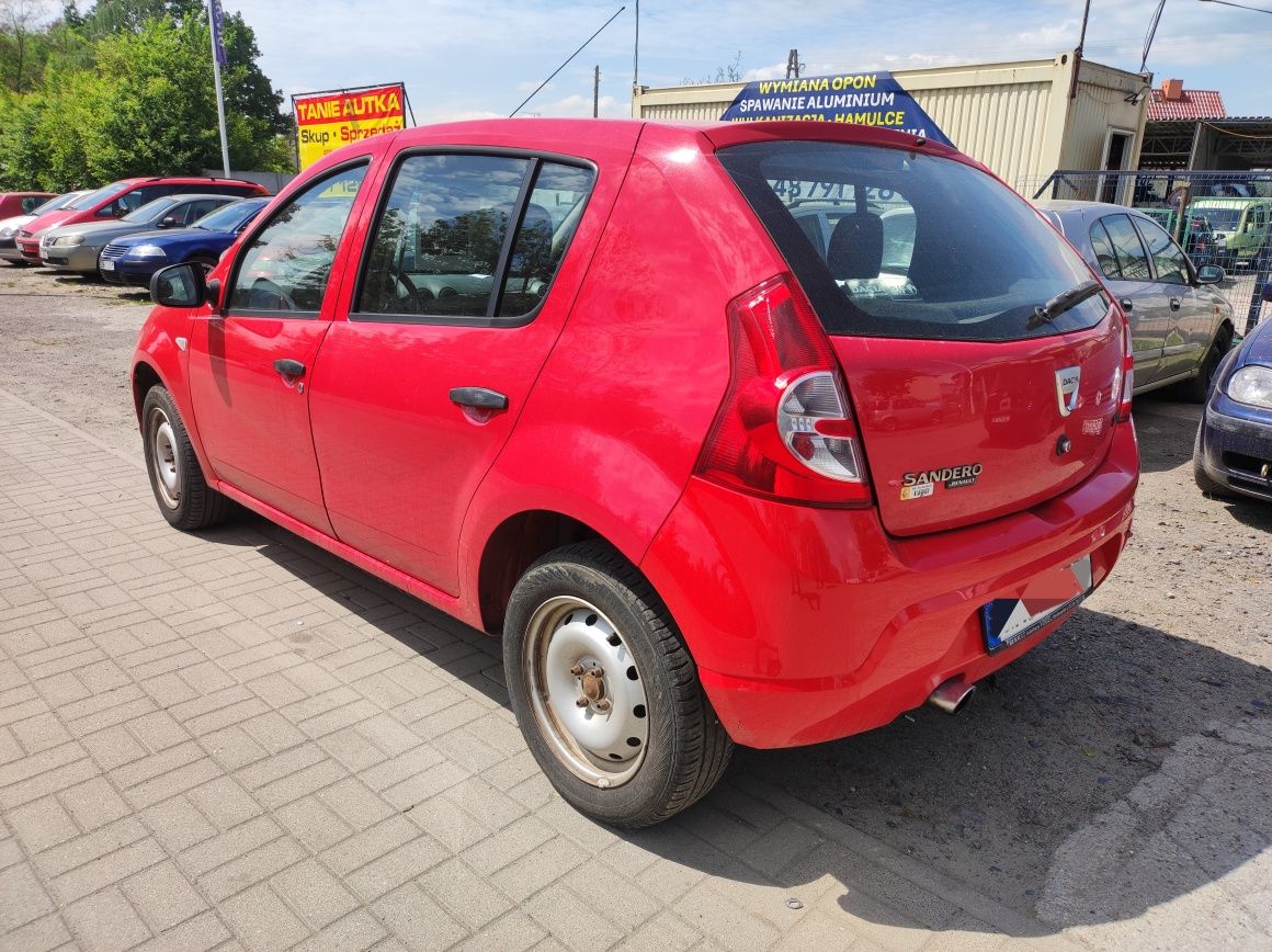 Dacia Sandero 1.4 benzyna 2009r bardzo ładna