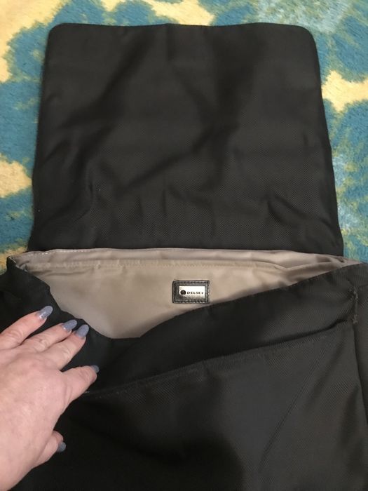 Мужская сумка Delsey для ноутбука и прочих вещей