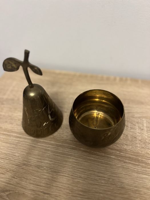 Cukiernica z mosiądzu w kształcie gruszki