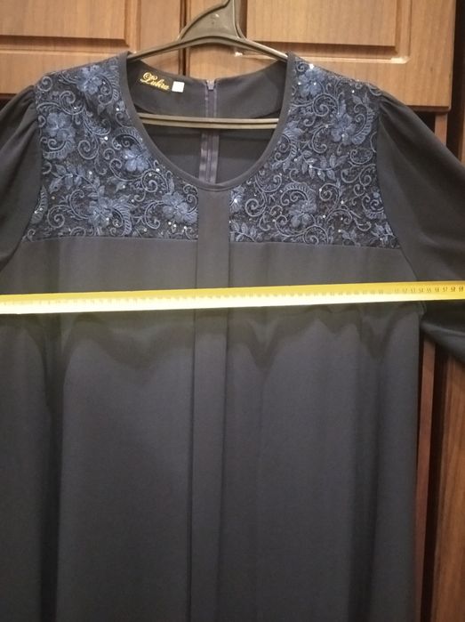 Продам дві сукні  великого розміру