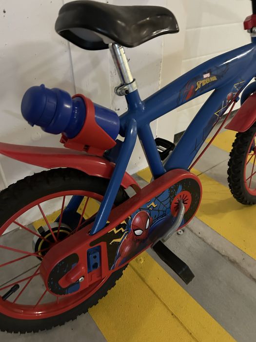 Bicicleta com pouco uso