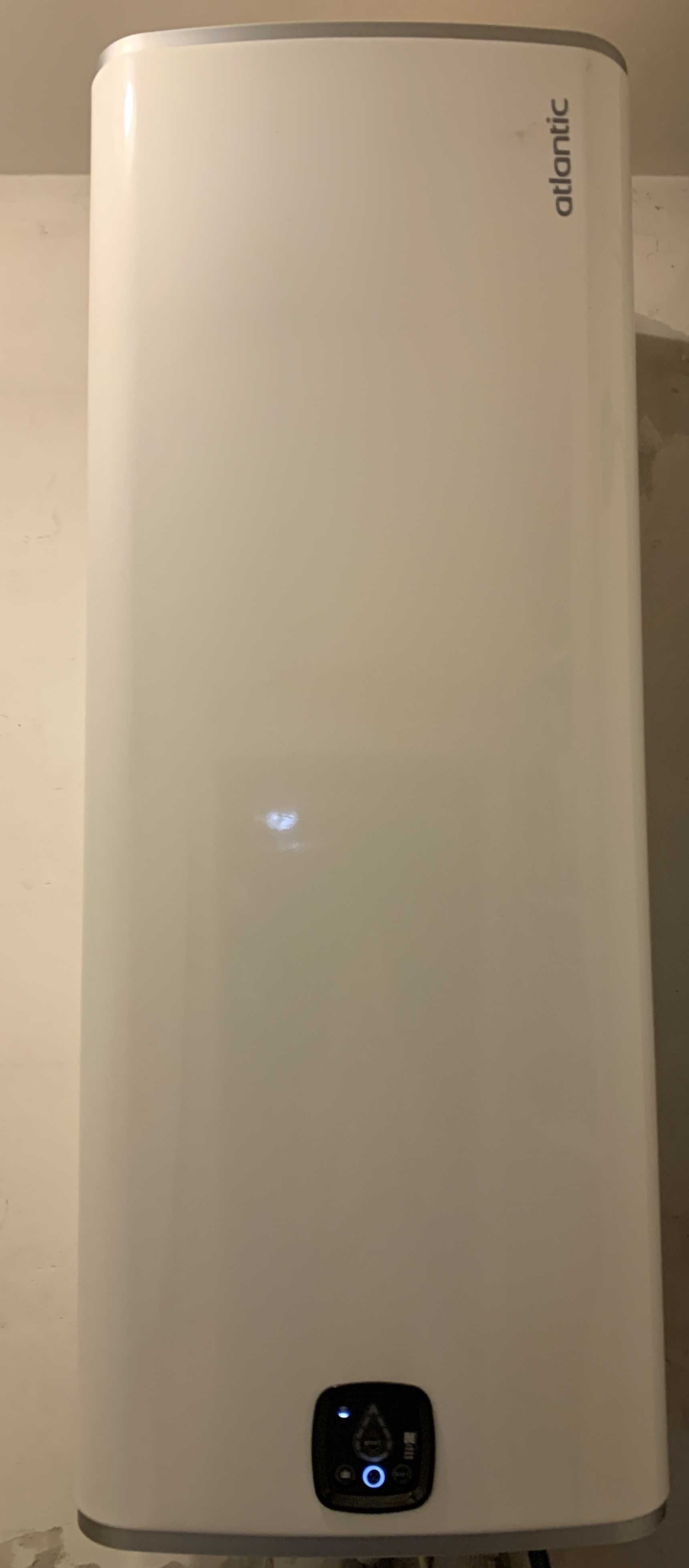 Podgrzewacz wody, bojler 150 litrów wiszący Atlantic Cube2  Wifi biały