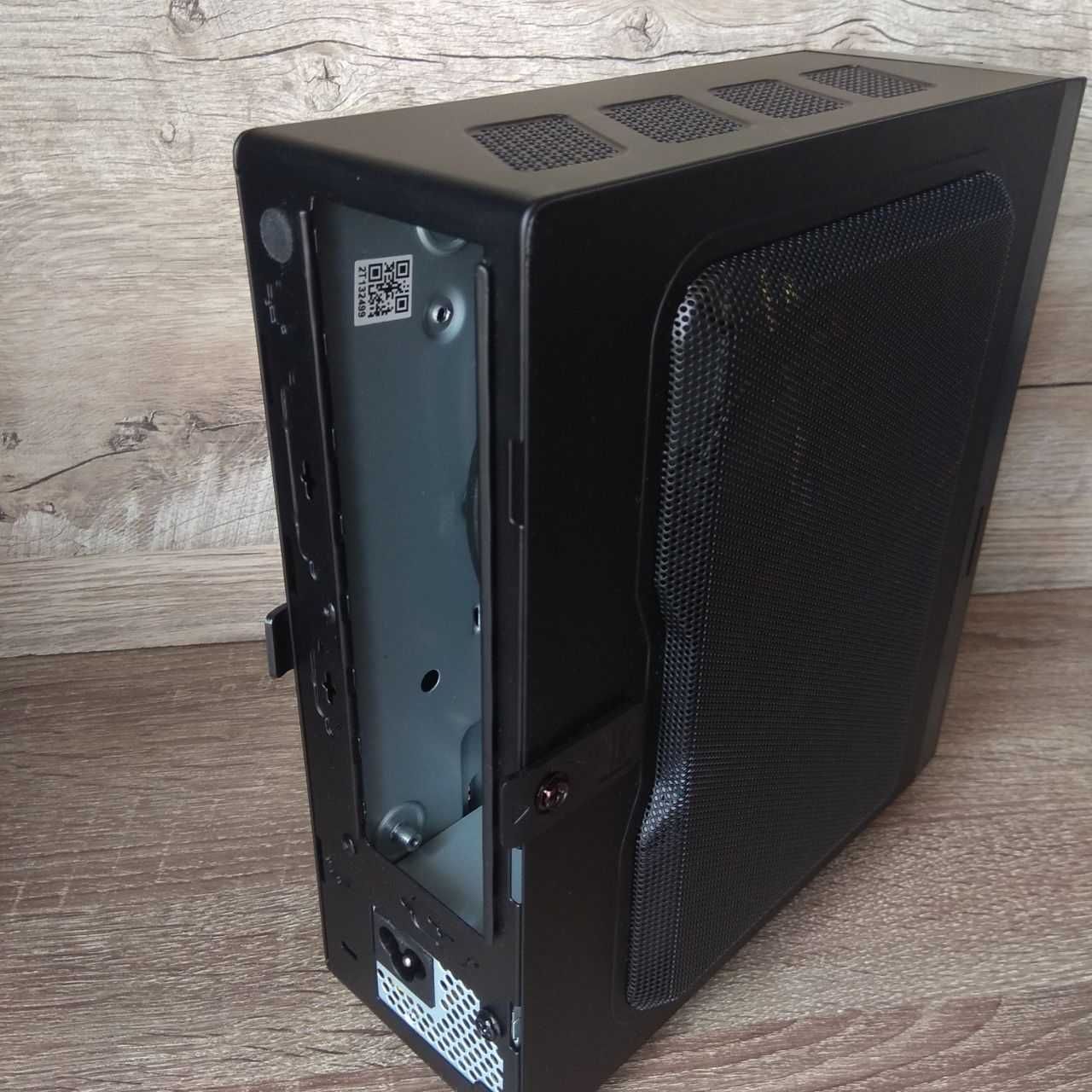 Gamemax ST102-U3 | ITX-200W | SFF | VESA крепление в комплекте