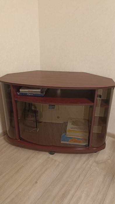 Тумба під телевізор