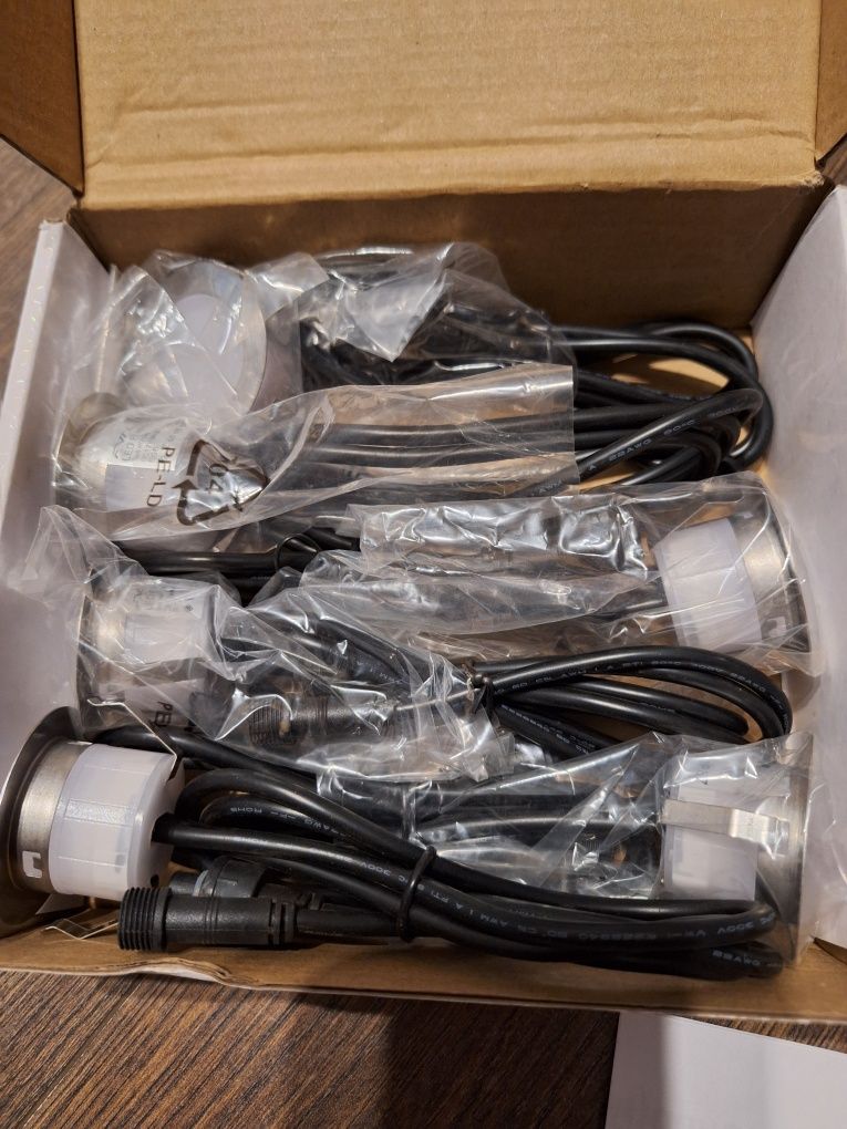 FVTLED zestaw LED RGB D45 – 6 lamp wpuszczanych IP67, WiFi, pilot 20 k