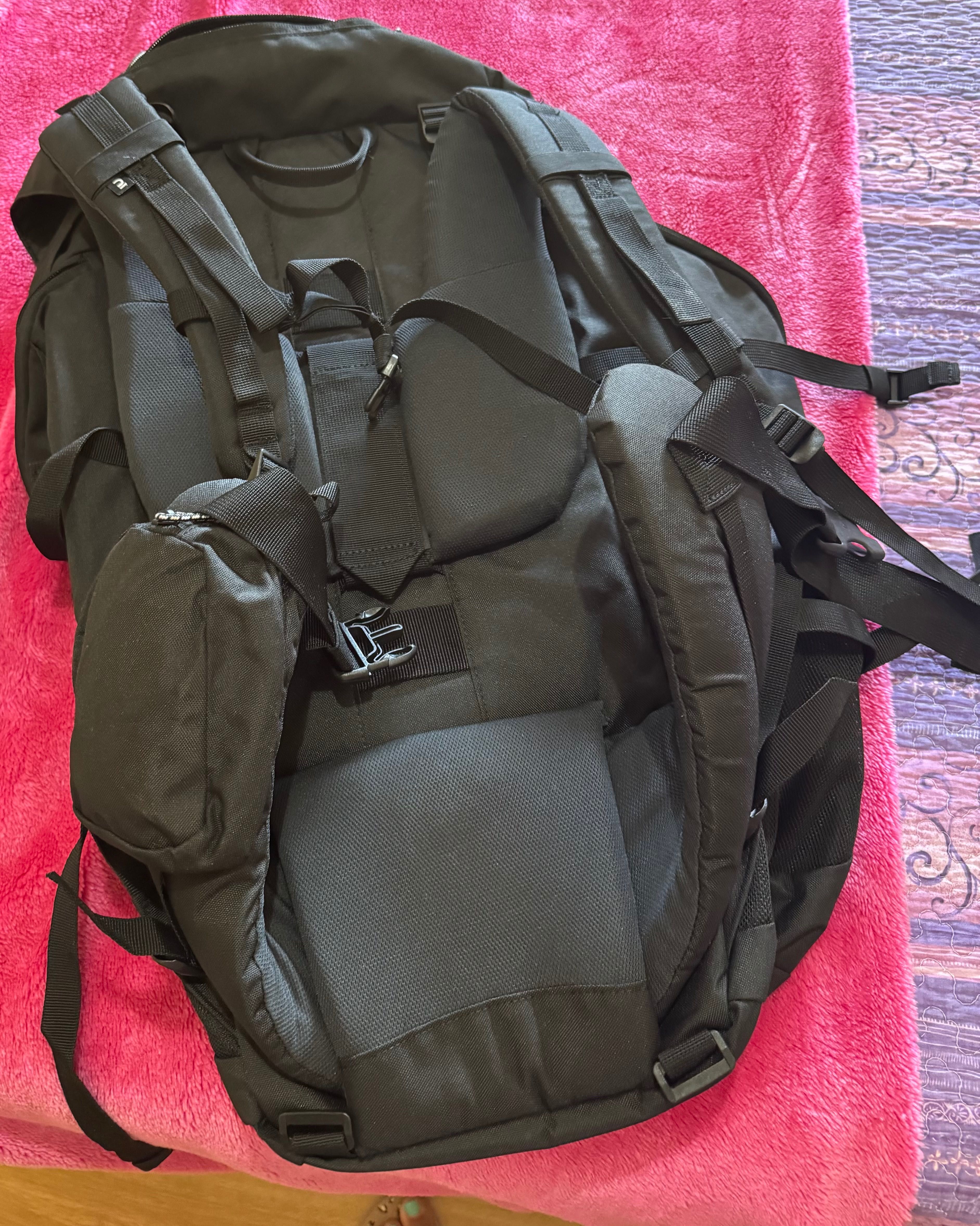 Mochila de viagem Forclaz Preta, 50 L