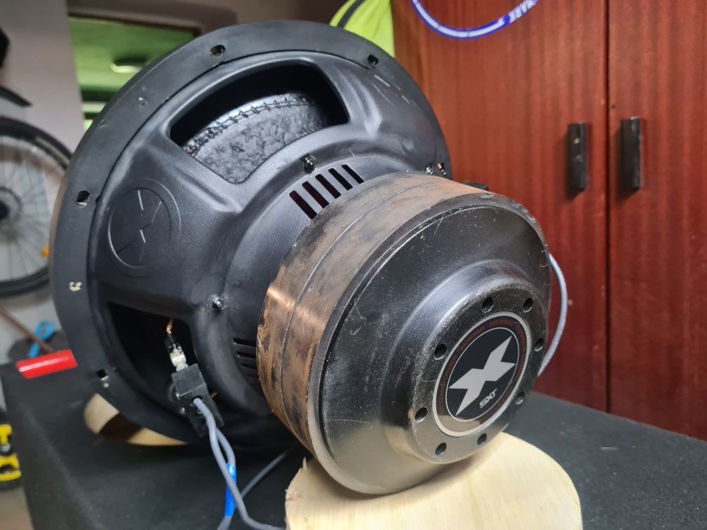 Subwoofer HomeAudio excursion
