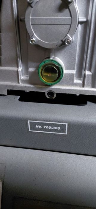 Airpress kompresor dwutlokowy HK 700/300 sprężarka