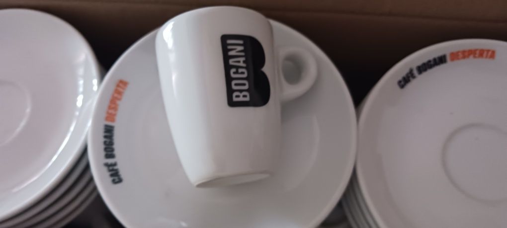 Conjunto de chávena de café
