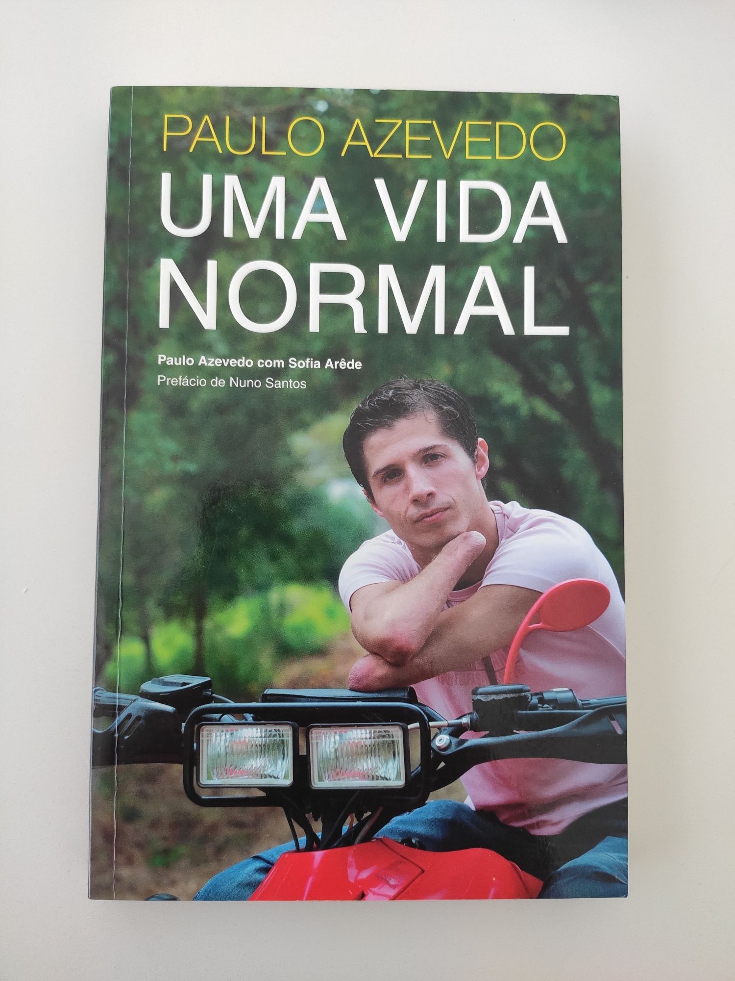 Uma Vida Normal | Paulo Azevedo