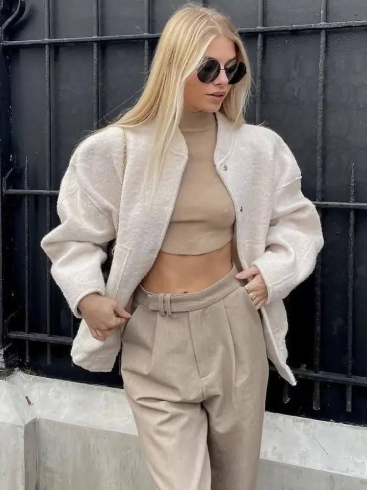 Молочный женский бомбер ZARA- Xs/S. Шерстяна куртка, рубашка, бомпер