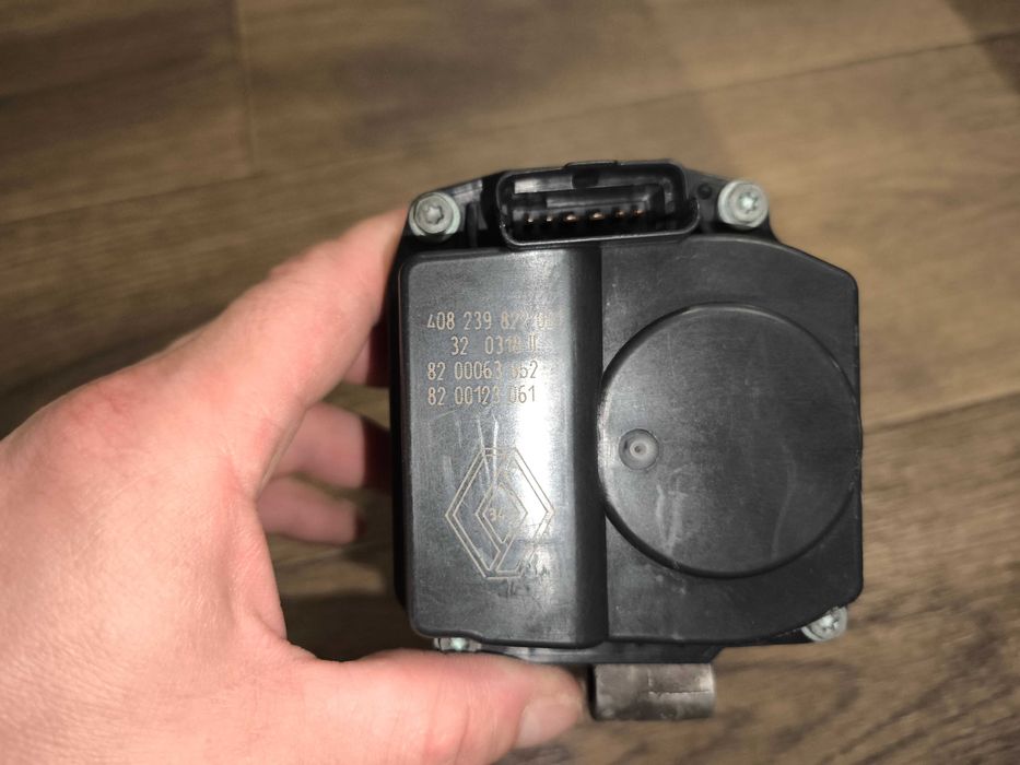 Дроссельная заслонка Рено Меган 2