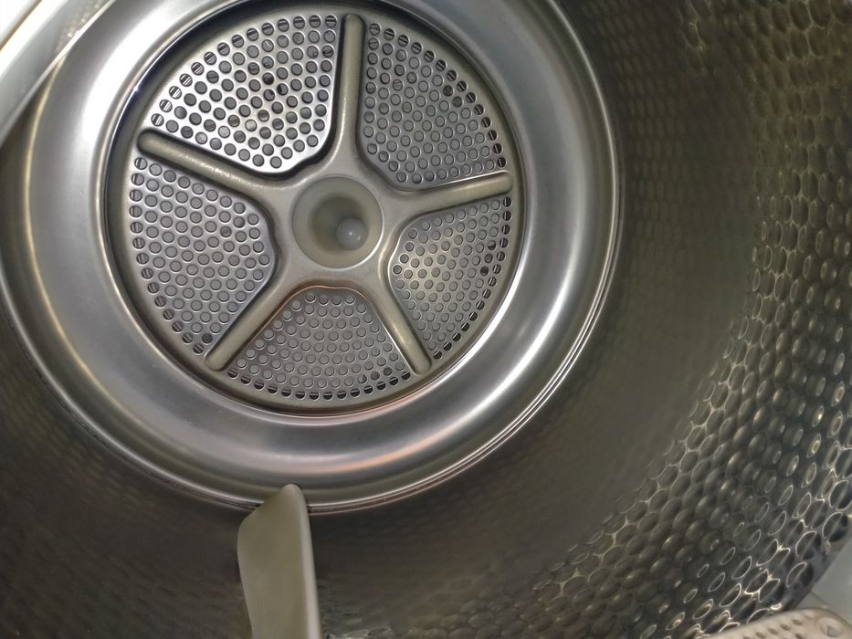 Сушка BOSCH на 8кг