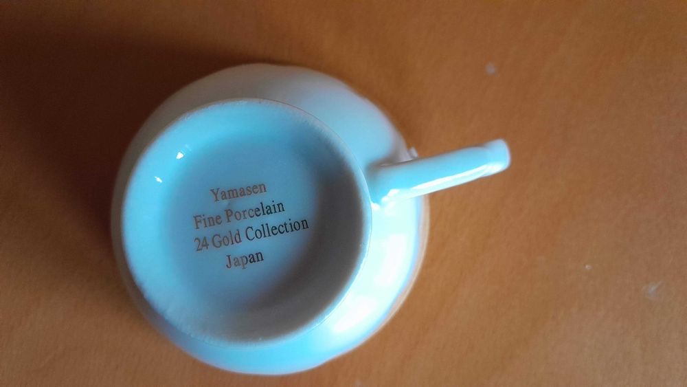 Komplet 6 filiżanek + 6 spodeczków