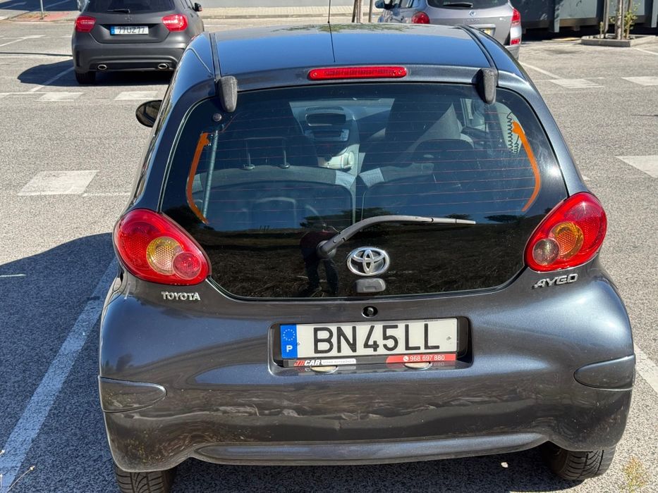 Toyota Aygo 1.0, gasolina, 2006