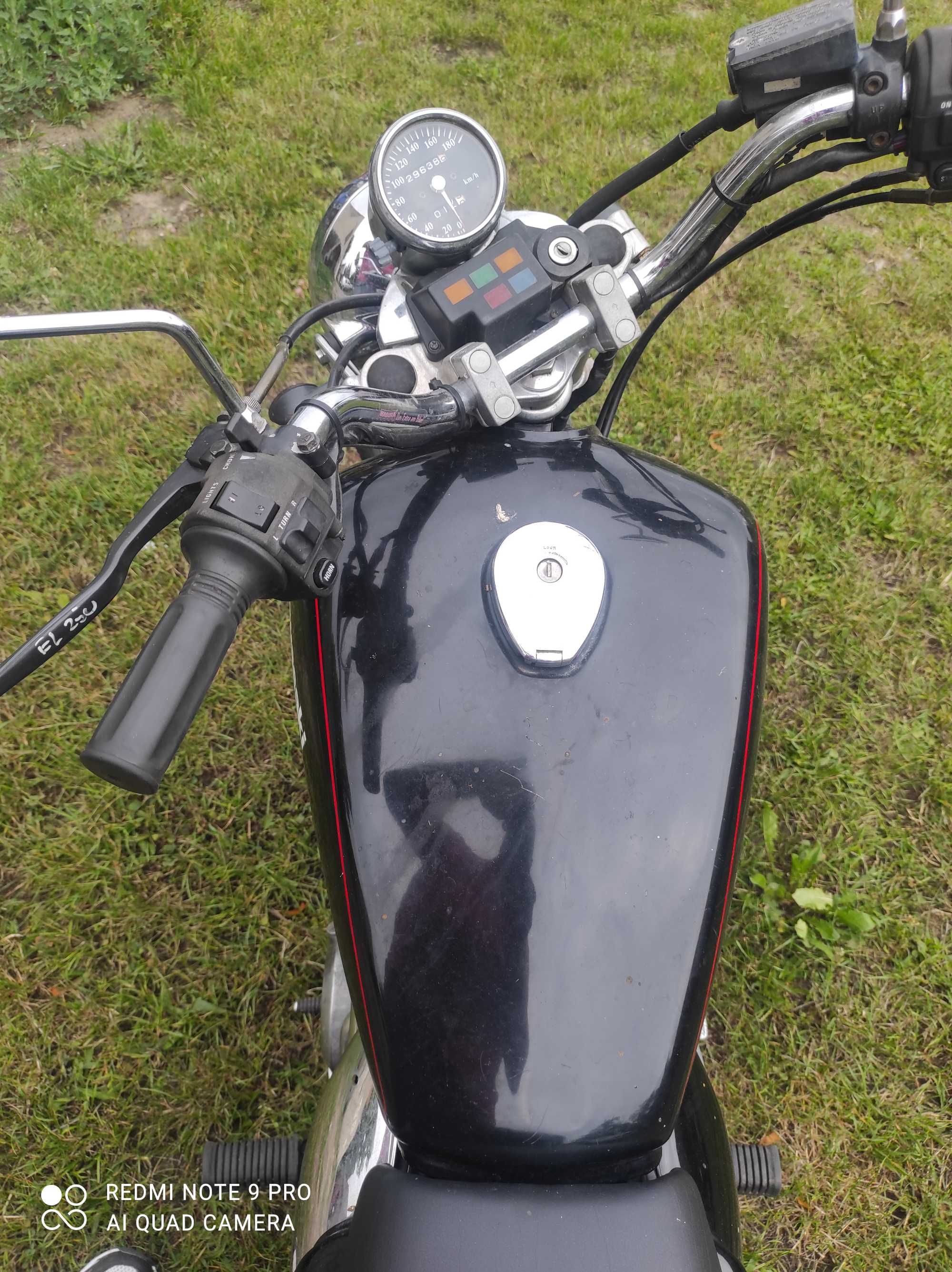 Motocykl Kawasaki EL 250 B